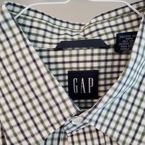 Gap button down